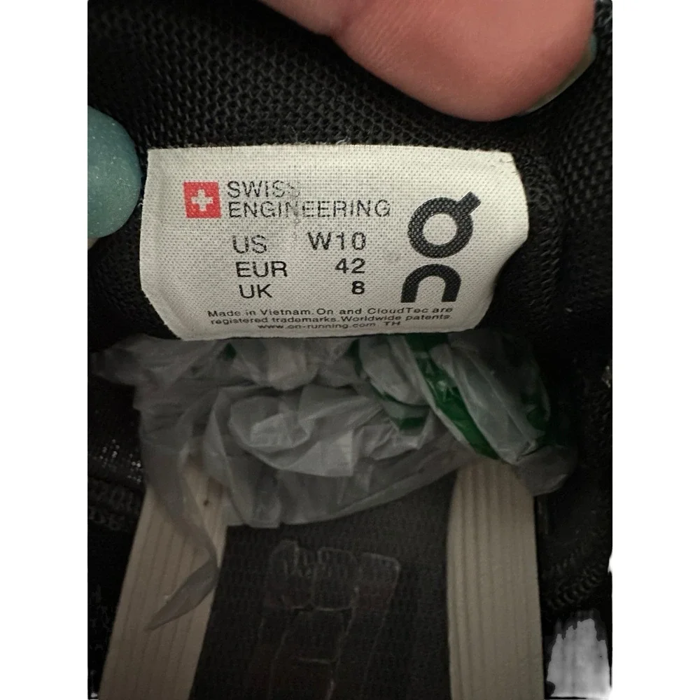 ON CLOUD CLOUDFLOW Running Shoes Women's Size‎ 10 Black Rose Sneakers #S102-1
